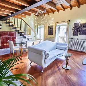https://luxury-design-loft-piazza-pontida.it-lombardy.com